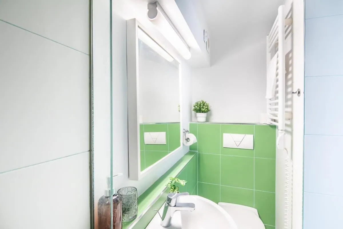 Very Central - Unique Design - New Studio Budapest Apartment