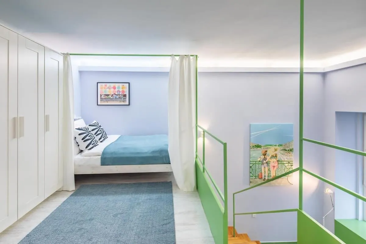 Very Central - Unique Design - New Studio Budapest Apartment