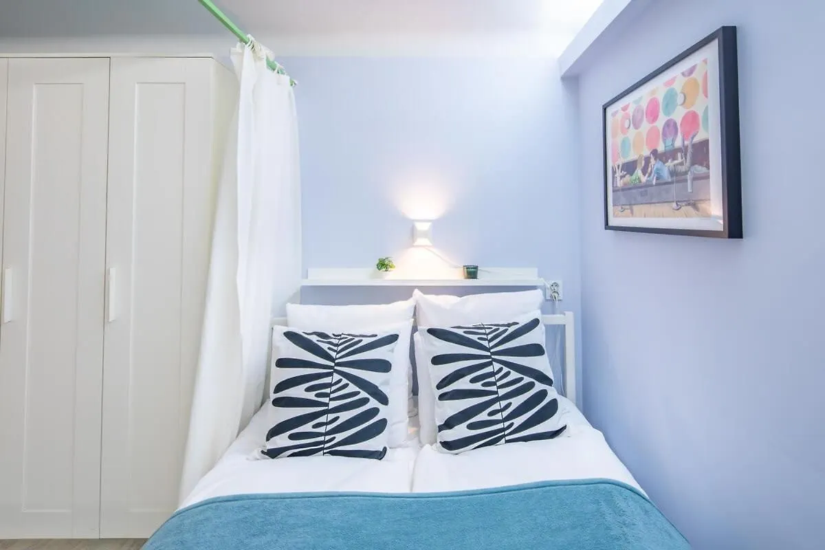Very Central - Unique Design - New Studio Budapest Apartment