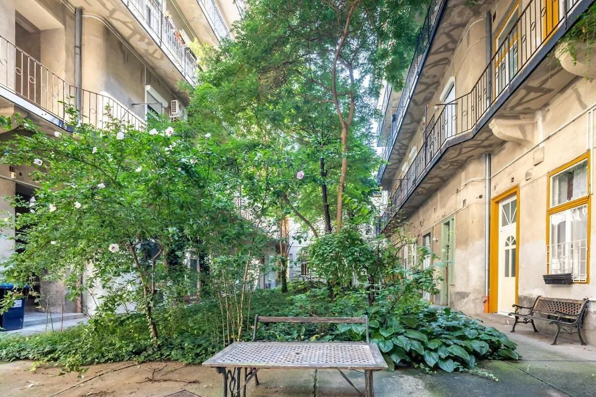 Apartment Very Central - Unique Design - New Studio Budapest