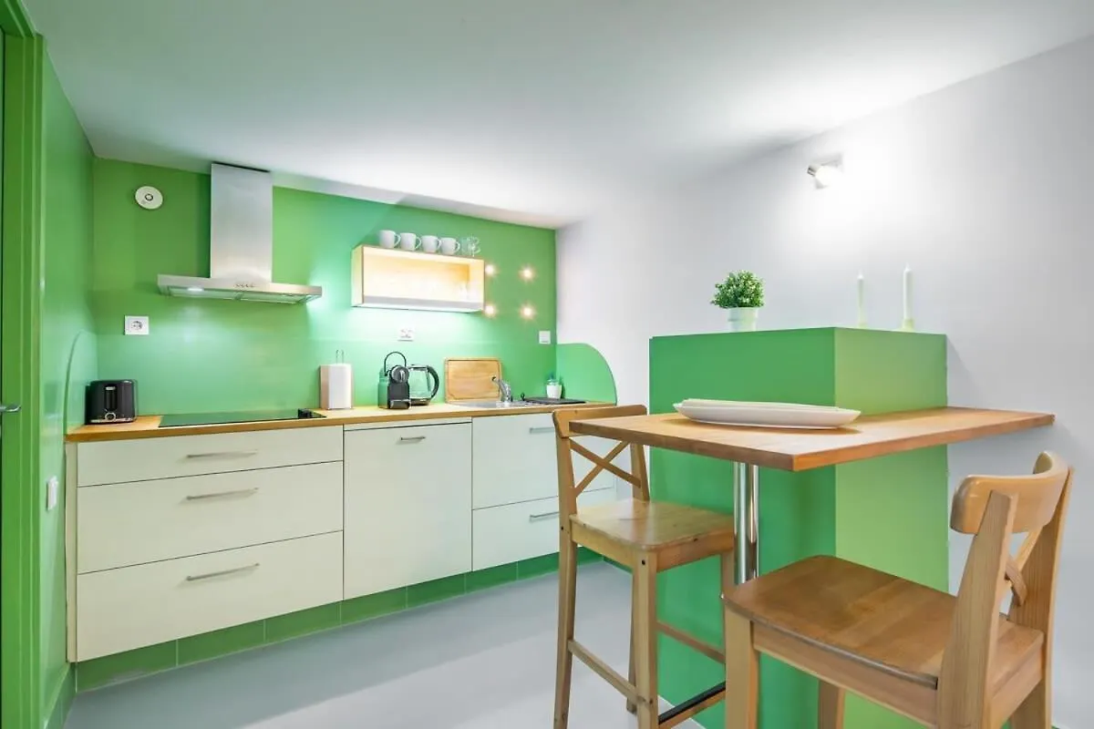 Very Central - Unique Design - New Studio Budapest 0*,